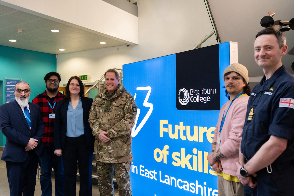 Dr Fazal Dad, Lt Gen Tom Copinger-Symes, Kerry Harrison, Lt Cdr Richard Sawyer and students from Blackburn College studying (Hons) Networking and Cyber Security.